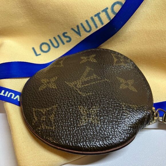 AUTHENTIC Louis Vuitton Coin Pouch - Picture 4 of 6